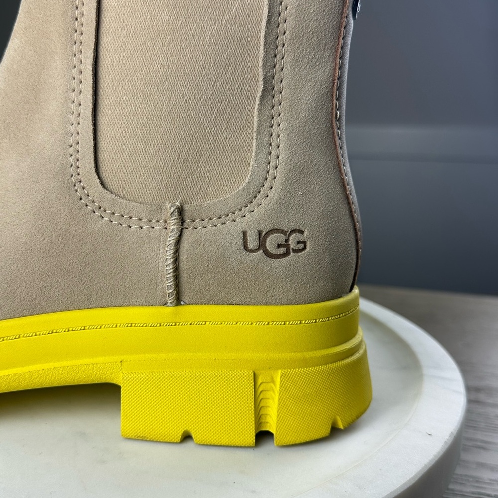 UGG Ashton Tan Boots with Bright Yellow Soles - Picture 2 of 9
